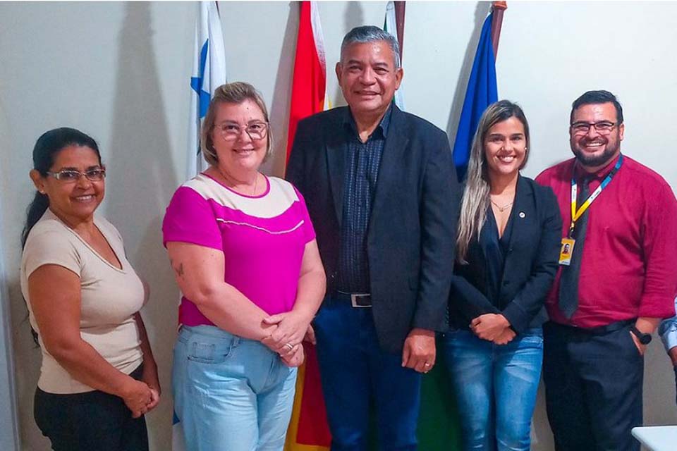 Prefeitura de Guajará-Mirim busca parceria com os Correios visando melhorar o atendimento à população