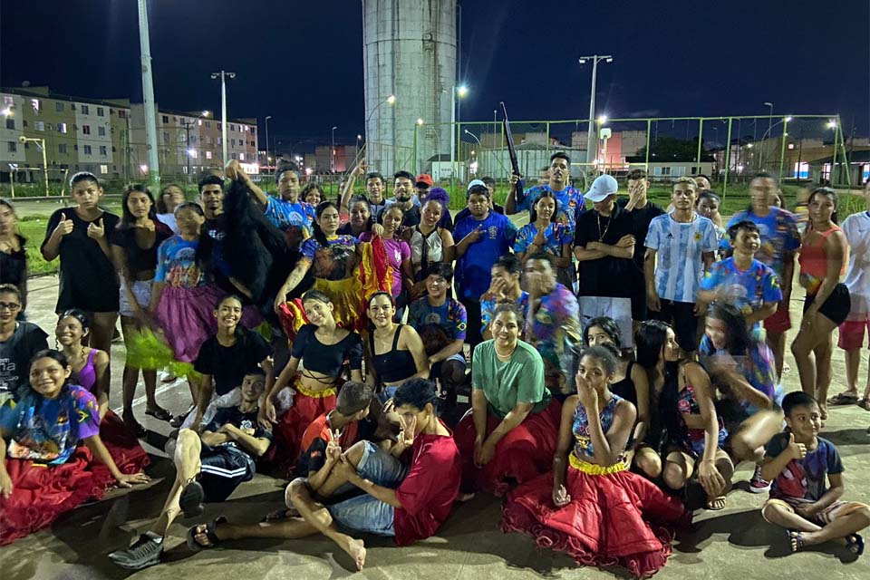 Jovens do Orgulho do Madeira realizam ensaios para participar do arraial Flor do Maracujá 2023