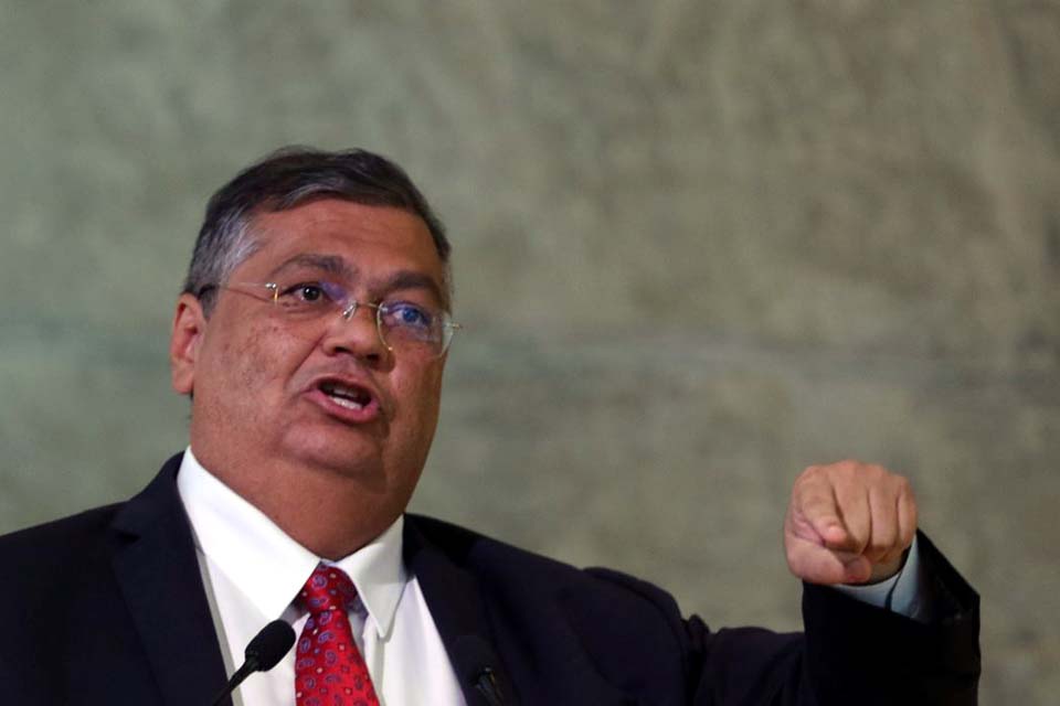 Dino pede para Polícia Federal apurar denúncias contra a Abin