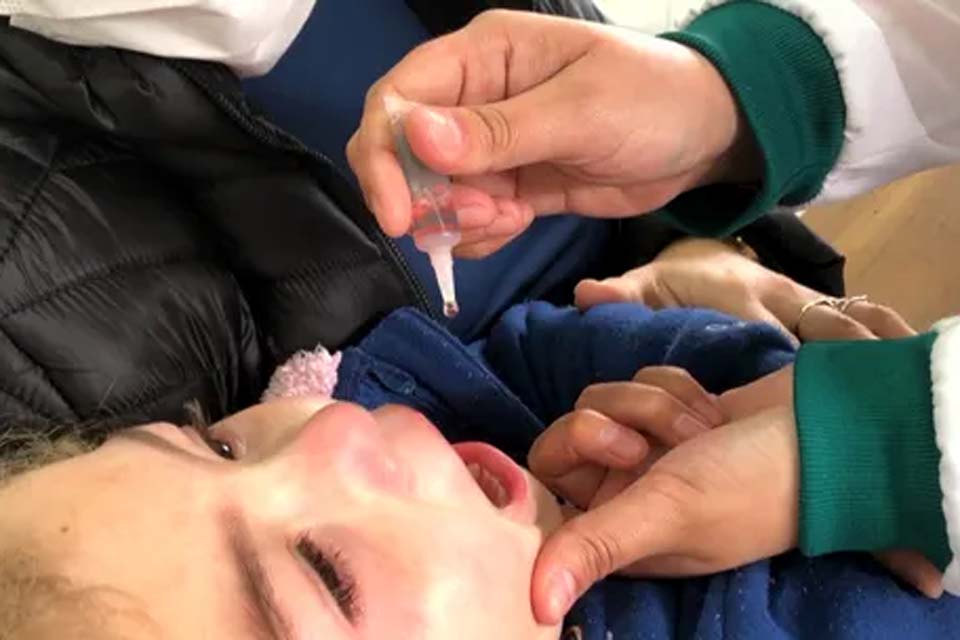 Governador de Nova York declara estado de emergência por causa do vírus da polio
