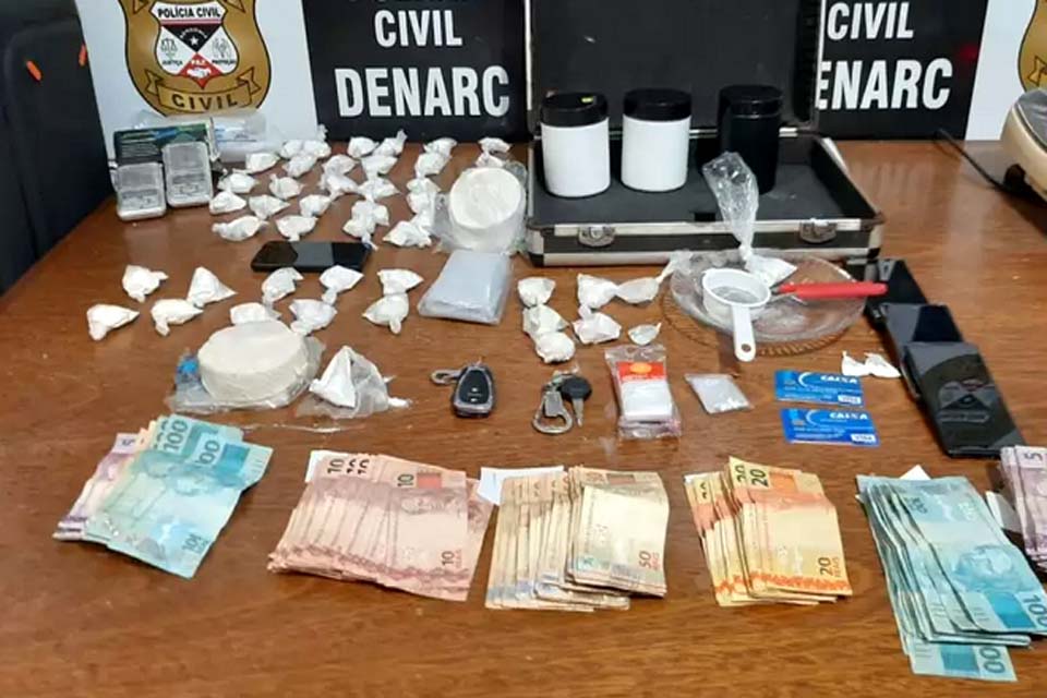 Denarc prende traficante e fecha bar de fachada usado para vender drogas