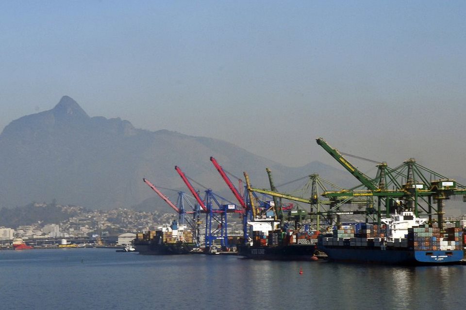 Antaq restringe embarque e desembarque nos portos