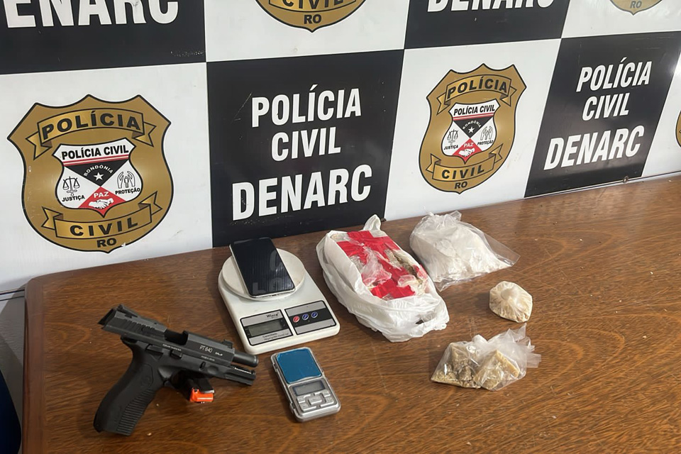 Arma furtada da casa de policial é encontrada pelo Denarc em boca de fumo