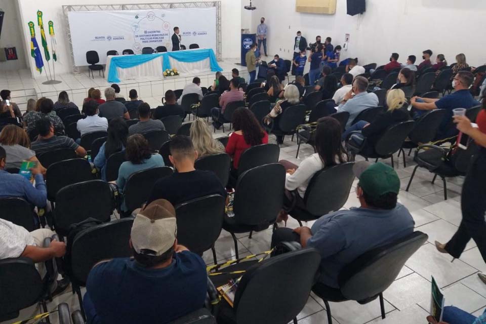3º Encontro de Gestores Municipais de Políticas Públicas para Juventude ocorre no município