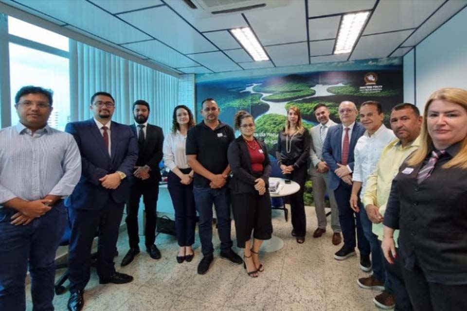 Articulação do MPRO promove acordo para retomada da coleta de lixo em Candeias do Jamari