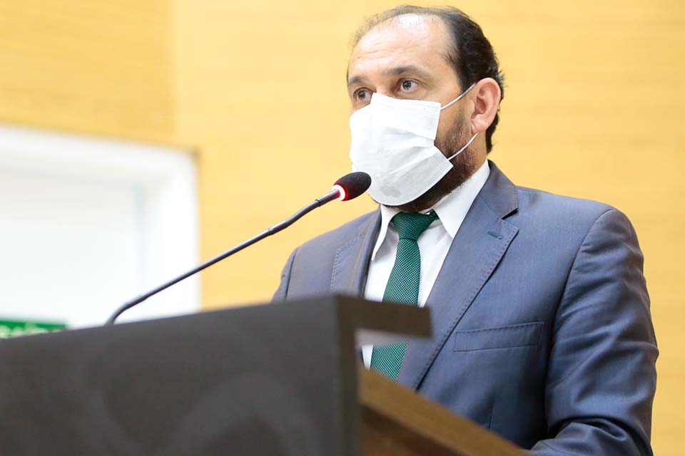 Presidente da ALE-RO Laerte Gomes parabeniza Luizão pelo retorno a prefeitura de Rolim de Moura