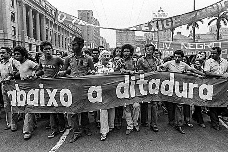 Foram 434 mortos e desaparecidos!