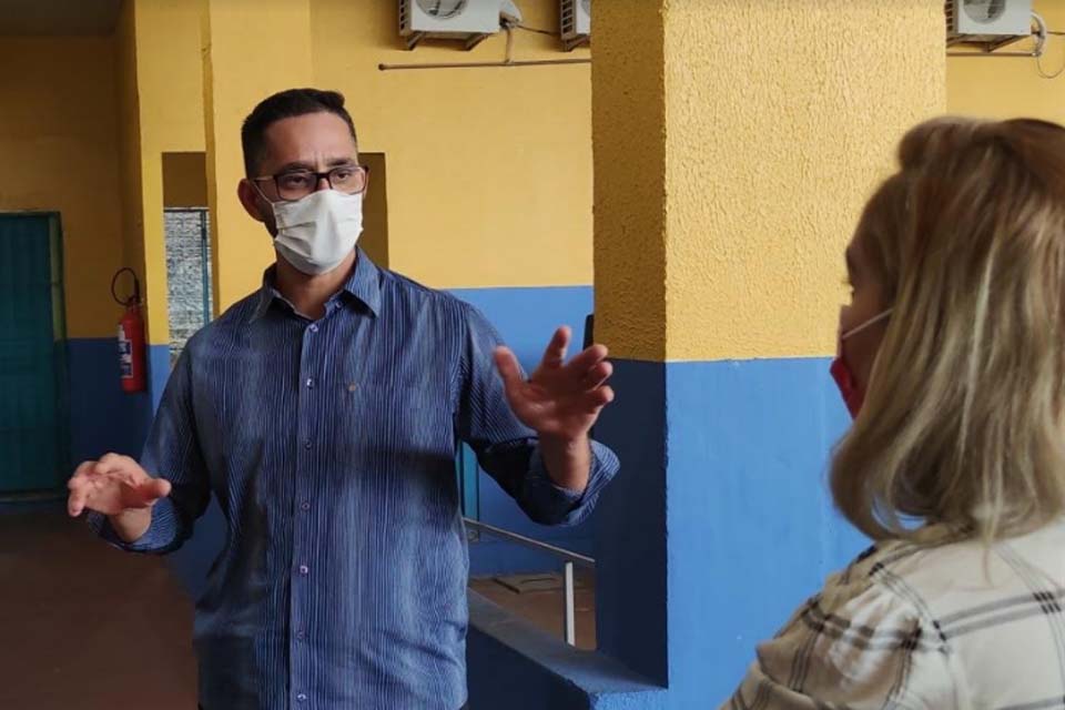 Deputado Estadual Anderson Pereira realiza entrega de benefícios na Escola Khrys Dámaris em Porto Velho