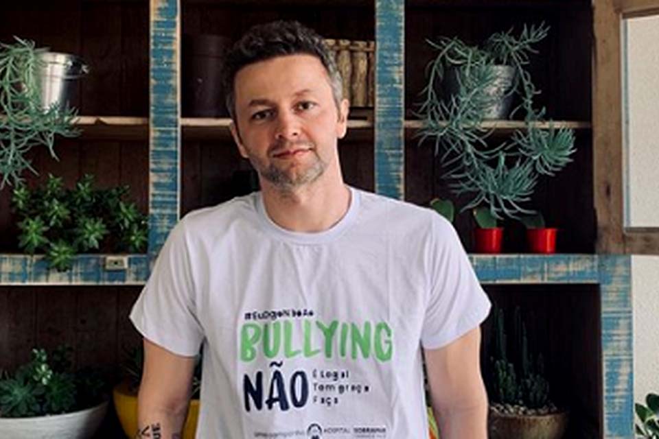 Lucas Lima é chamado de 'idiota' por seguidor e ironiza: 'Carinho do público'