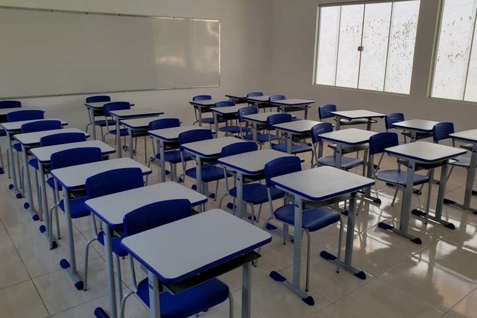 Aulas nas escolas públicas de Espigão do Oeste retornam com datas e locais definidos