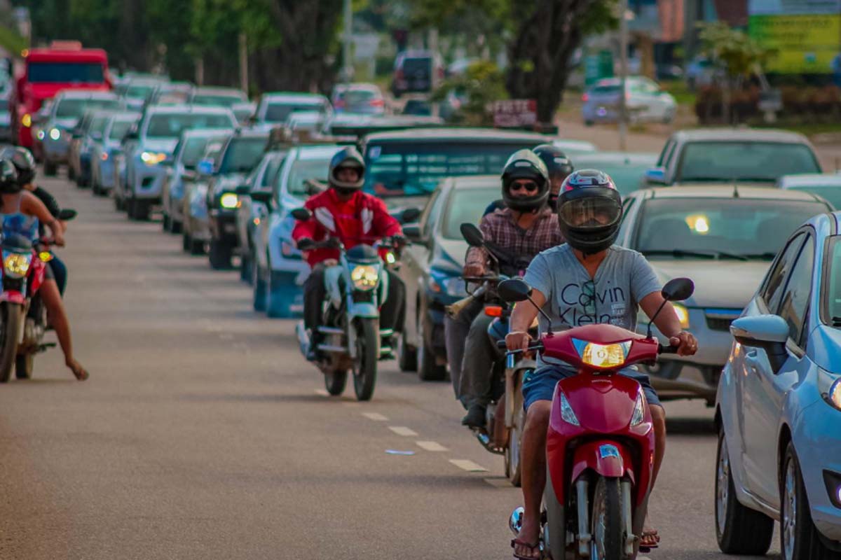 Prazo de regularização anual para veículos com placa final 6 termina no dia 30 de junho
