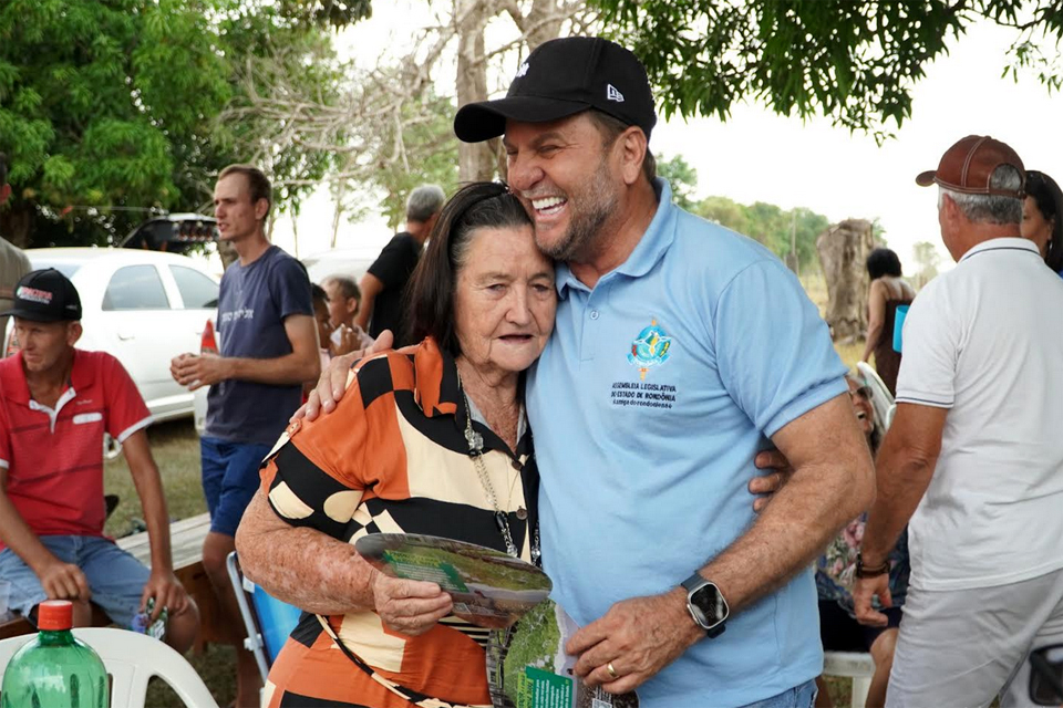 Cirone Deiró faz frente a inúmeras ações e diz que a prioridade é cuidar das pessoas