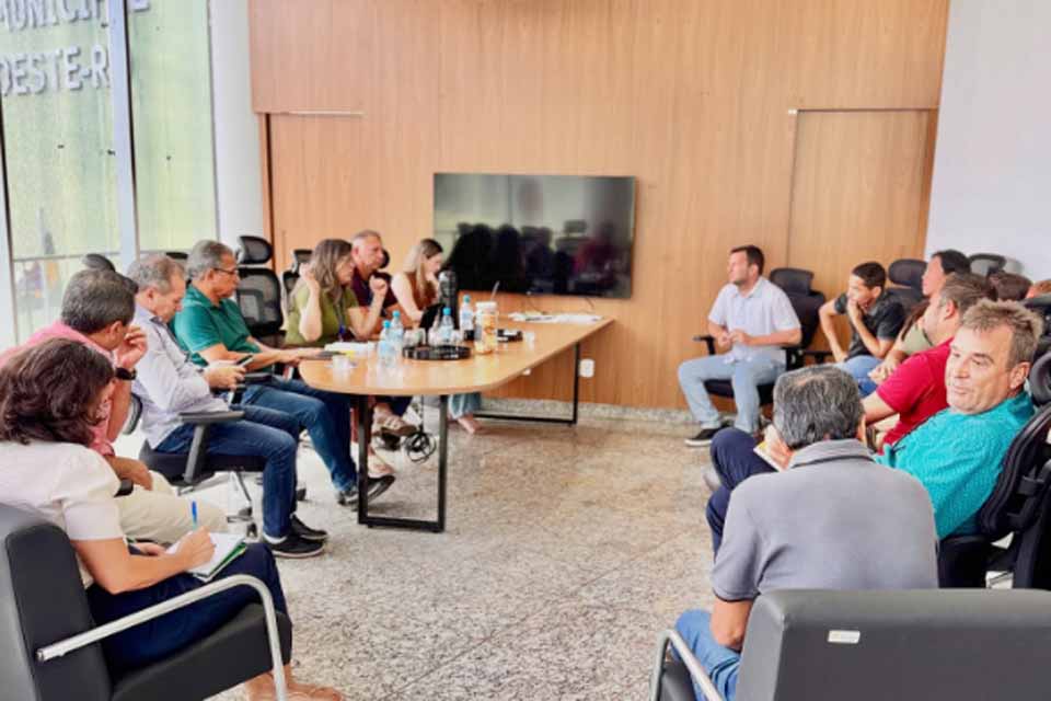 Prefeitura de Espigão do Oeste realiza Reunião Setorial de Convênios