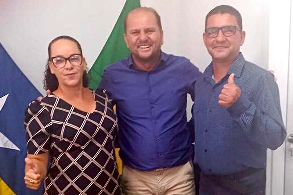 Vereadores e lideranças de Alto Alegre dos Parecis reconhecem trabalho do deputado Cirone Deró
