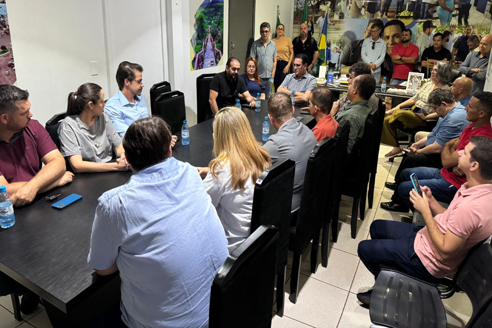 Deputado Laerte Gomes destaca ações e reforça parcerias em Presidente Médici, Rolim de Moura e Novo Horizonte