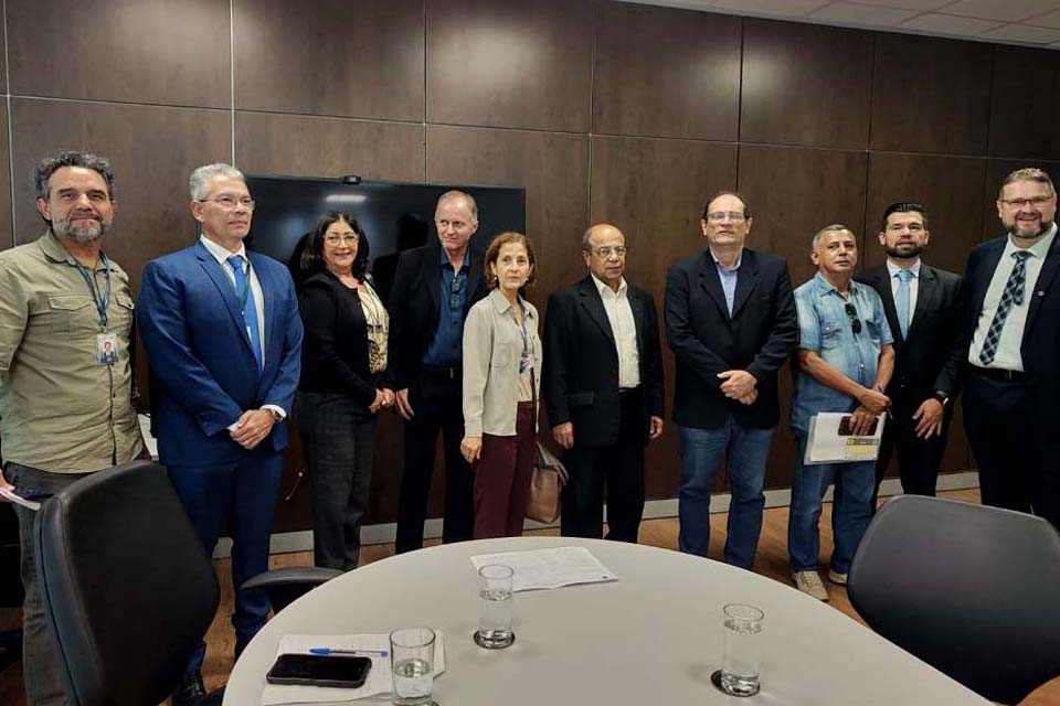 SINTERO participa de reunião em Brasília e busca soluções para demandas de professoras e professores transpostos
