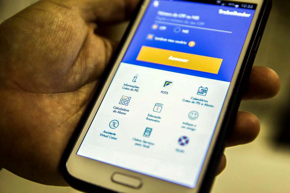 Cerca de 50% dos trabalhadores pretendem pagar dívidas com FGTS