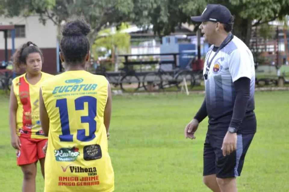 Técnico do Barcelona/RO diz que equipe não vai “se apegar a vantagem” em duelo do Brasileiro A3