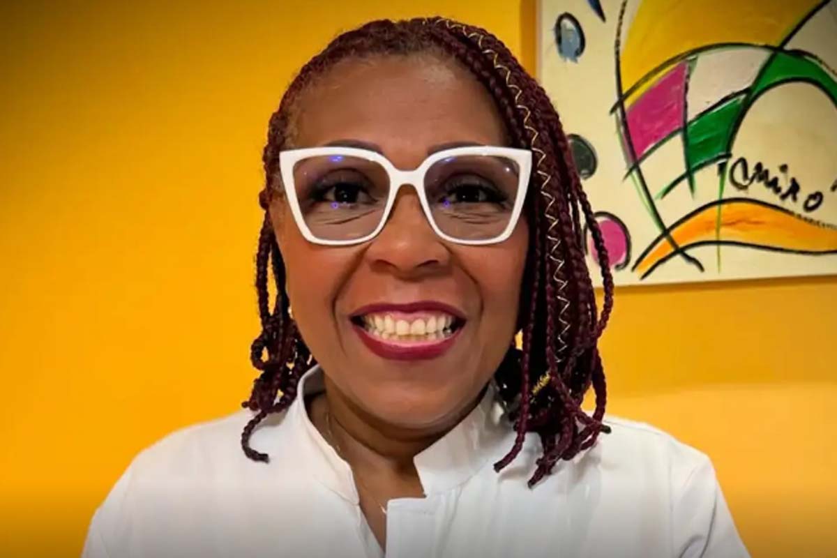 Médica é morta a tiros por policiais militares em abordagem no Rio