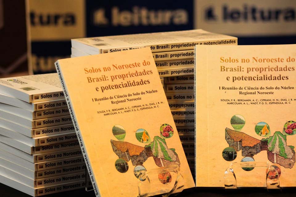 Secretaria Estadual de Educação vai imprimir e distribuir obras de autores regionais em escolas de Rondônia