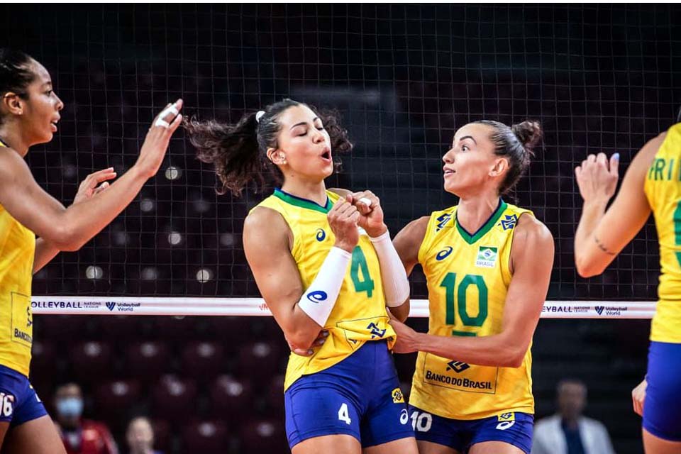 Liga das Nações: brasileiras batem Bulgária e assumem vice-liderança