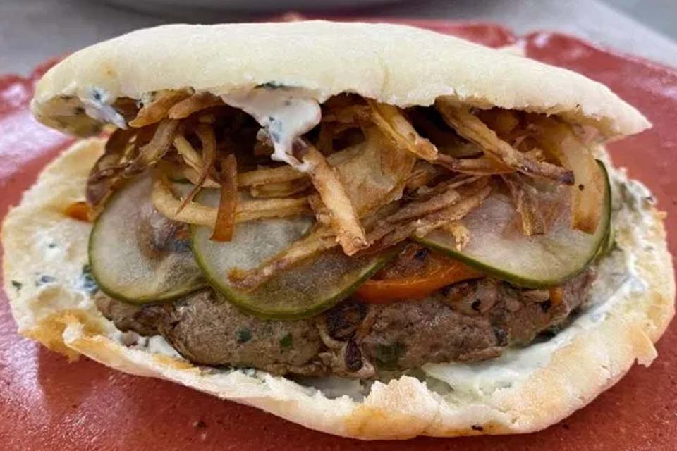 Saiba como preparar um delicioso Hambúrguer de Kafta