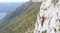 Slackliner ousado cruza alpes franceses vendado 