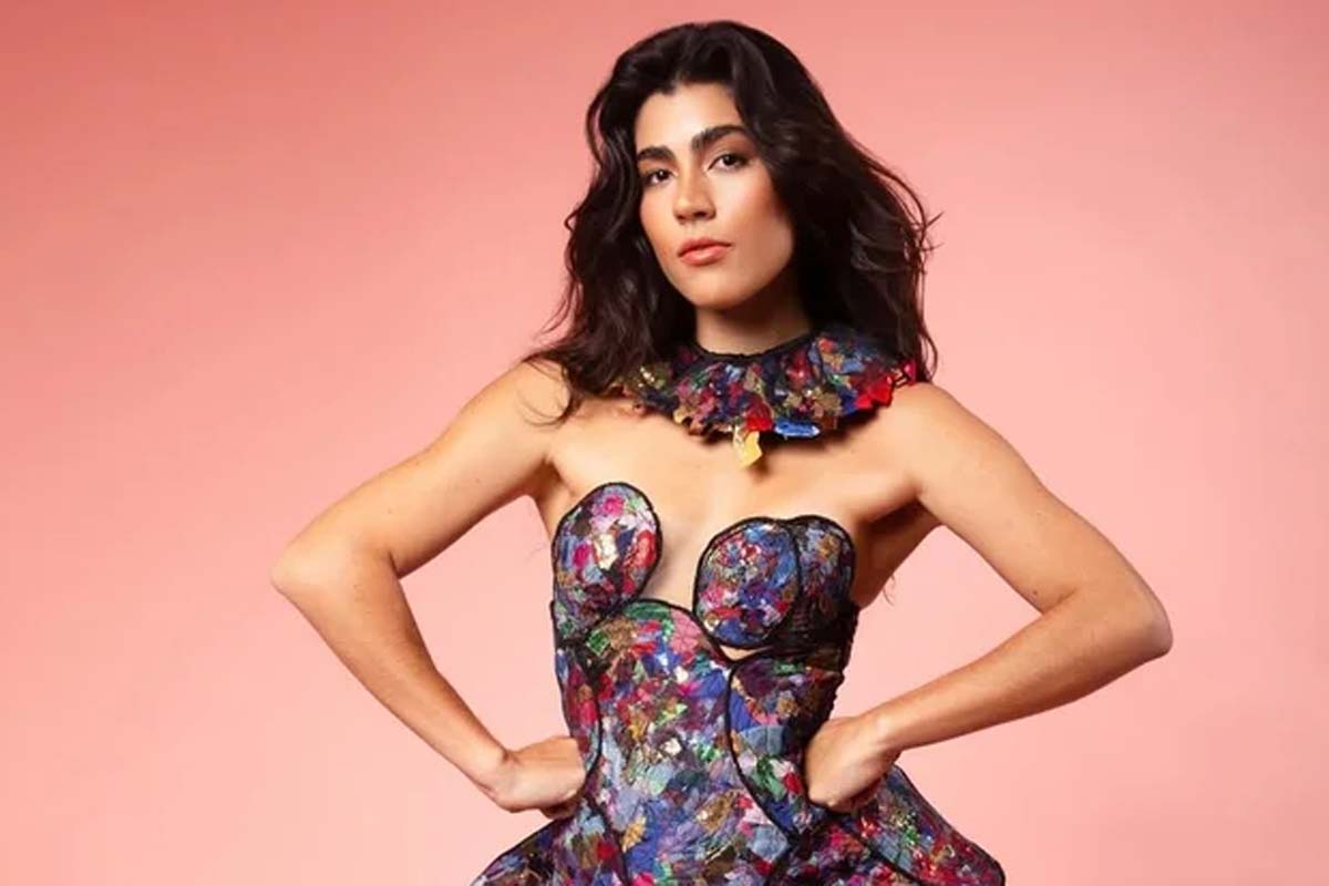 Cantora Ananda Paixão revela ter sido diagnosticada com câncer pela terceira vez