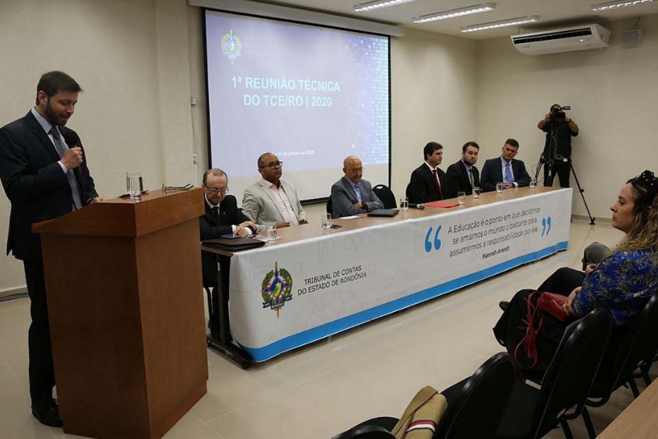 TCE-RO abre 1ª Reunião Técnica para debater o controle de políticas e programas públicos educacionais