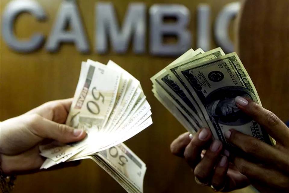 Real é a 4ª moeda que mais se valorizou no mundo em 2021, aponta ranking com 120 países