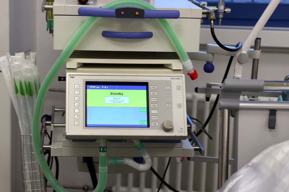 MP do Amazonas apura irregularidades na compra de respiradores