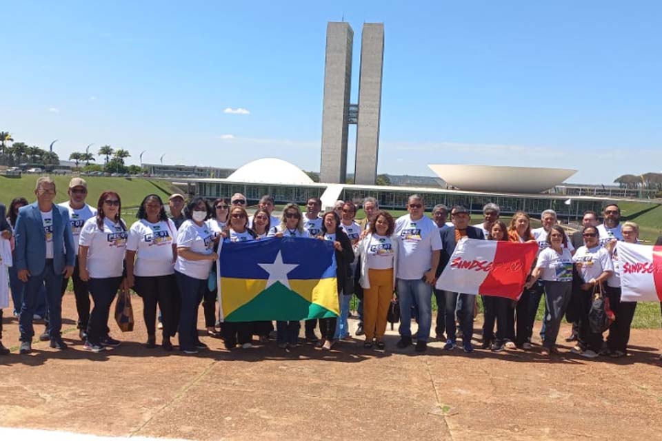 Presidente do SINDSEF comemora aprovação da PEC 07 no Senado e convoca pela continuidade na Luta