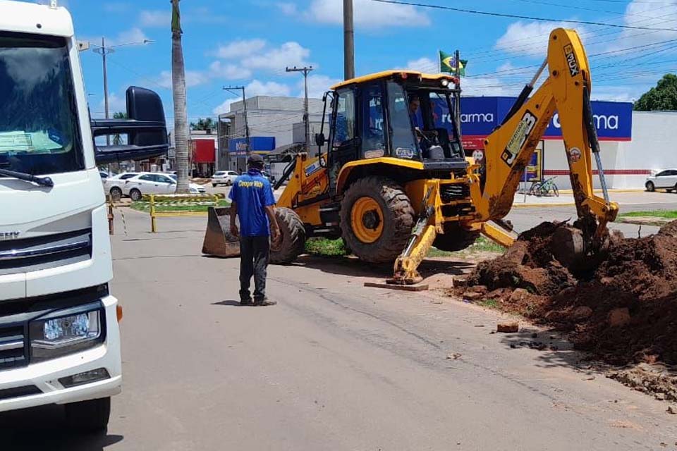 Melhoria Urbana: Prefeitura de Pimenta Bueno realiza serviços de drenagem