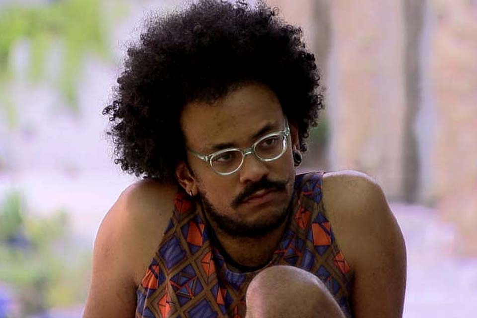 João se envergonha após pedido à produção do BBB 21: “Não me orgulho”