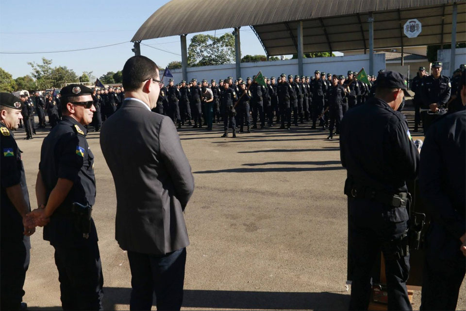 Governador Marcos Rocha recebe homenagem pelo investimento do Estado na capacitação dos profissionais da segurança pública