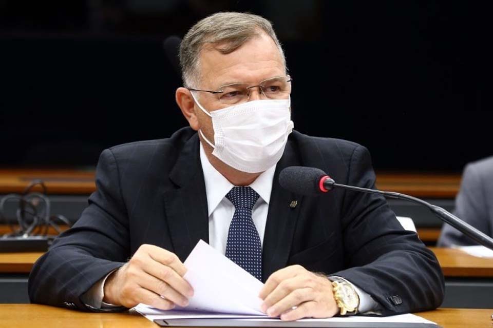 Prefeitos discutem pautas municipalistas com a bancada federal em Brasília