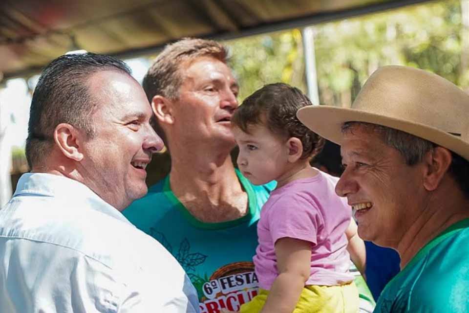 Deputado Dr. Luís do Hospital prestigia 6ª Festa da Agricultura Familiar em Theobroma