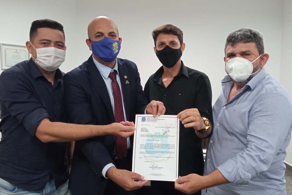 Unidade móvel atendimento de saúde é destinada para o município de Santa Luzia do Oeste