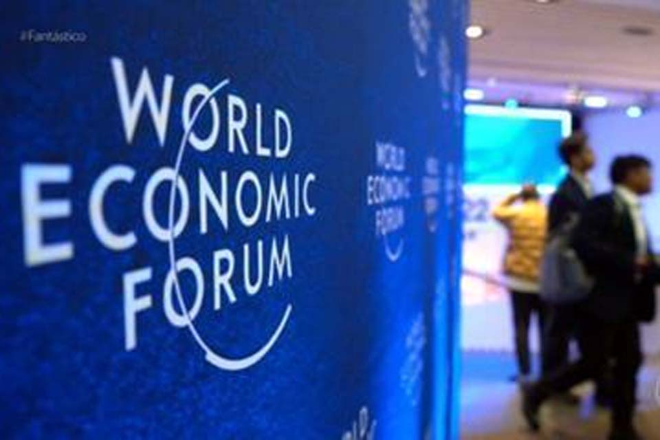 Mundo ganhou 573 ultrarricos durante a pandemia, diz Oxfam no dia da abertura do Fórum de Davos