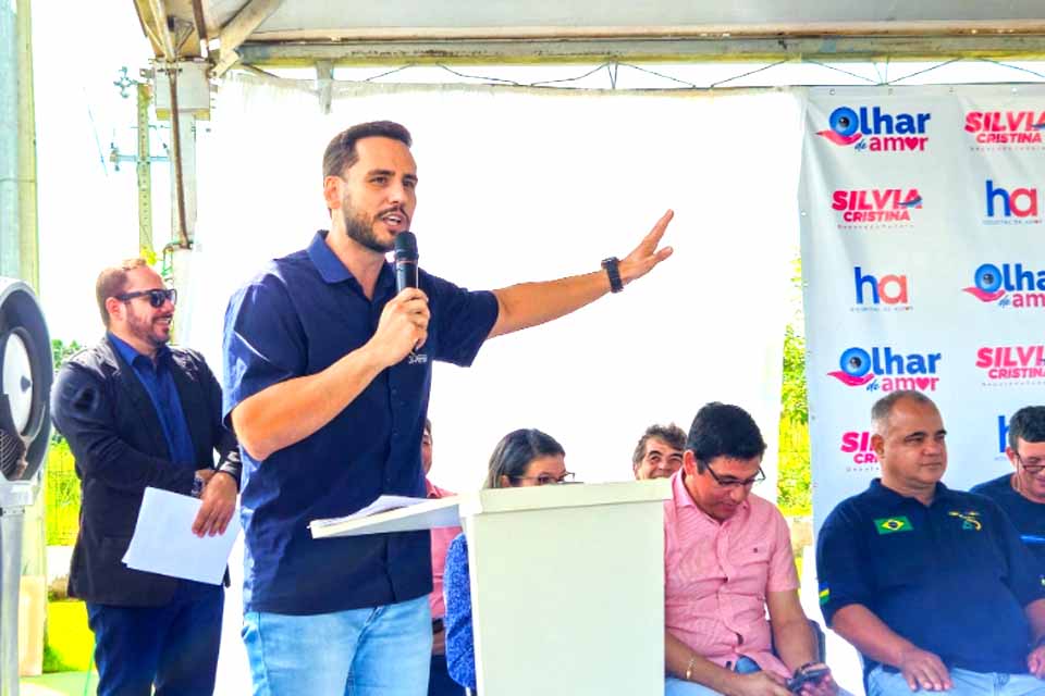 Prefeito Affonso participa do lançamento do Programa Olhar de Amor