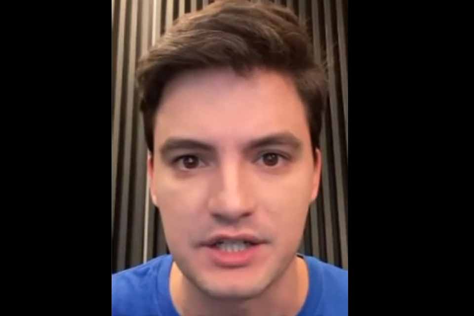 VÍDEO - Felipe Neto desafia Whindersson Nunes, Anitta e Carlinhos Maia a aderirem à campanha #PagaLogoBolsonaro