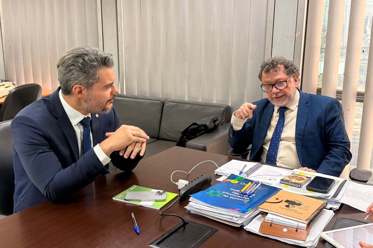 Deputado Federal Thiago Flores cobra solução do INCRA para destravar titulação em Rondônia