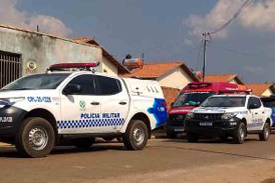 Homem é encontrado agonizando após ser agredido a pauladas 