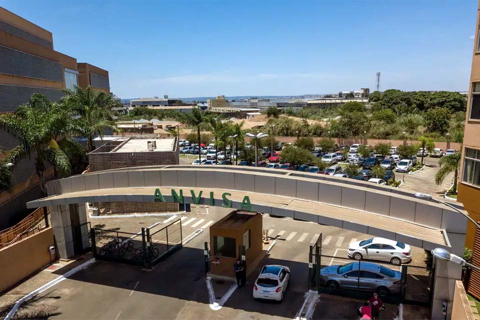 Anvisa autoriza empresa a importar células germinativas e embriões