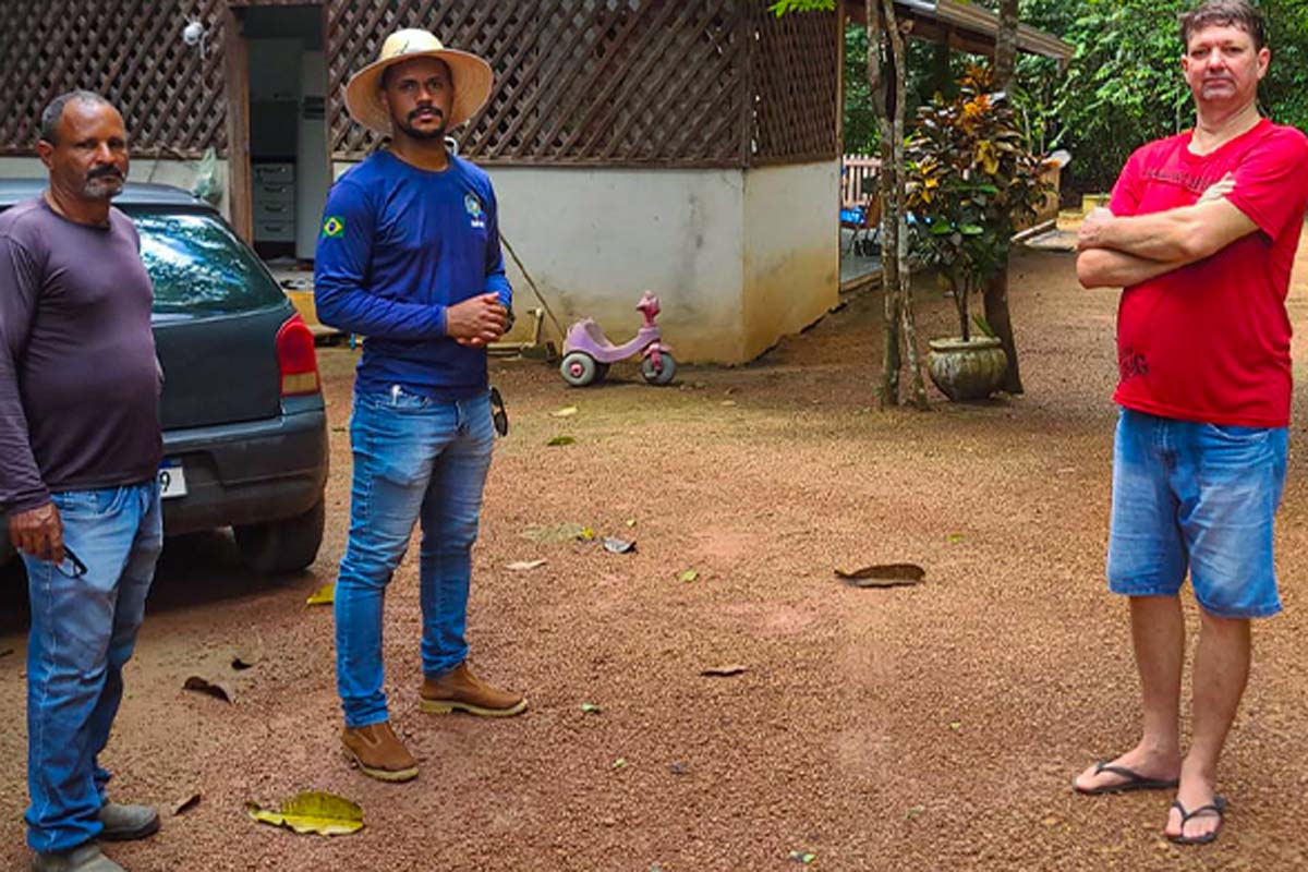 Regularização fundiária avança em Espigão do Oeste com atendimento direto aos produtores