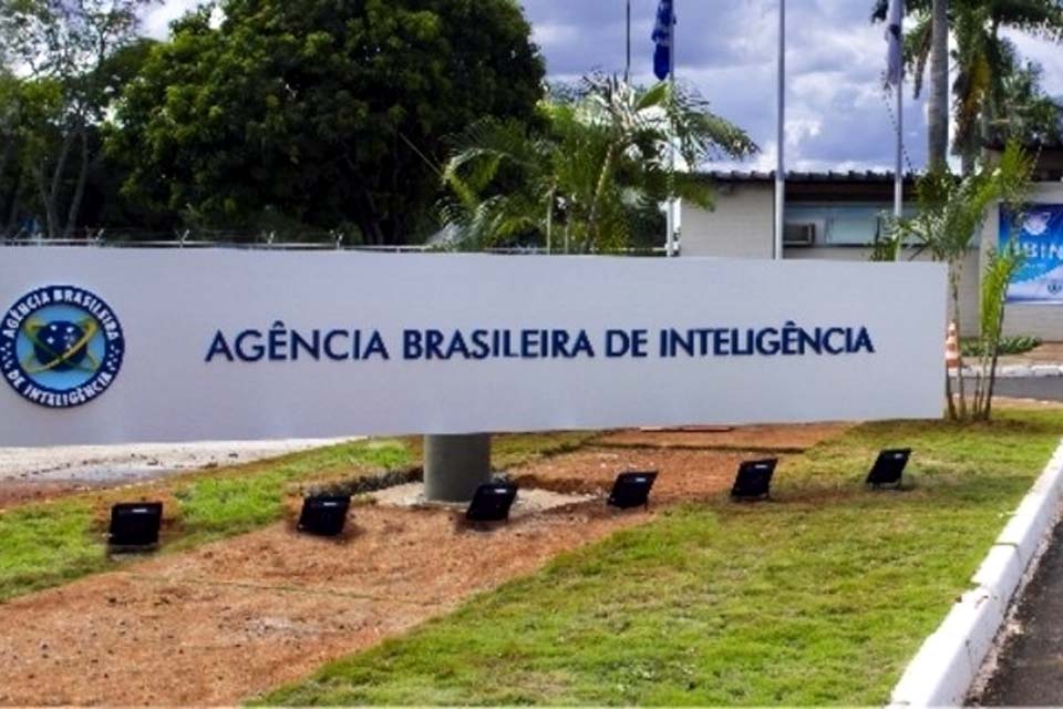 Comando da Agência Brasileira de Inteligência é transferido para a Casa Civil 