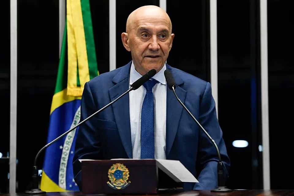Enquete testa possível candidatura de Confúcio Moura ao Governo de Rondônia em 2026