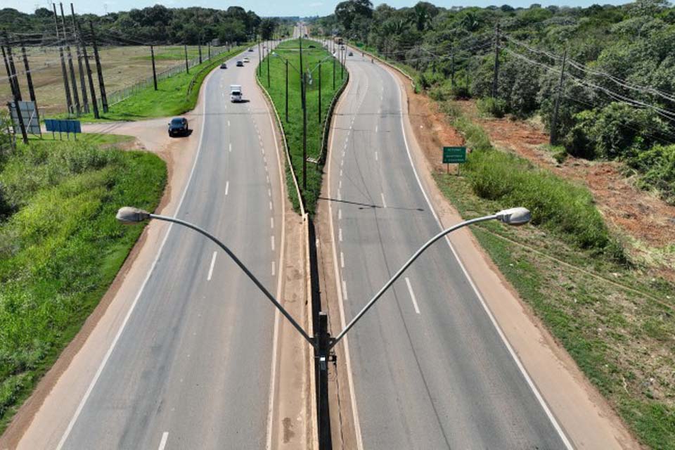 Prefeitura de Porto Velho finaliza primeira etapa do projeto de modernização da iluminação da BR-364