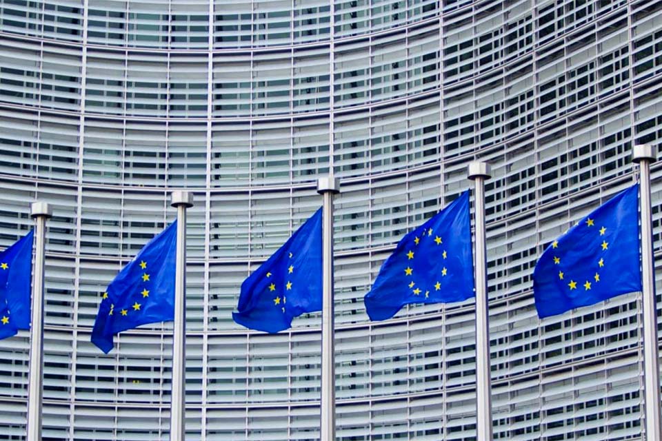 Londres rejeita pressão para retirar proposta de lei controversa