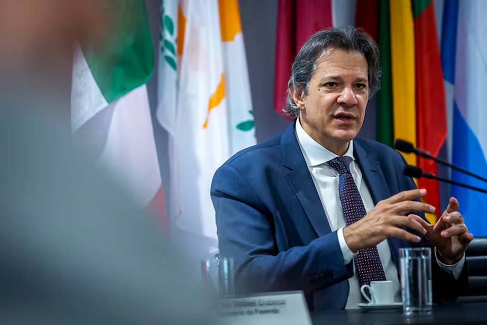 'Vamos torcer para dar certo', diz Fernando Haddad sobre meta fiscal zero